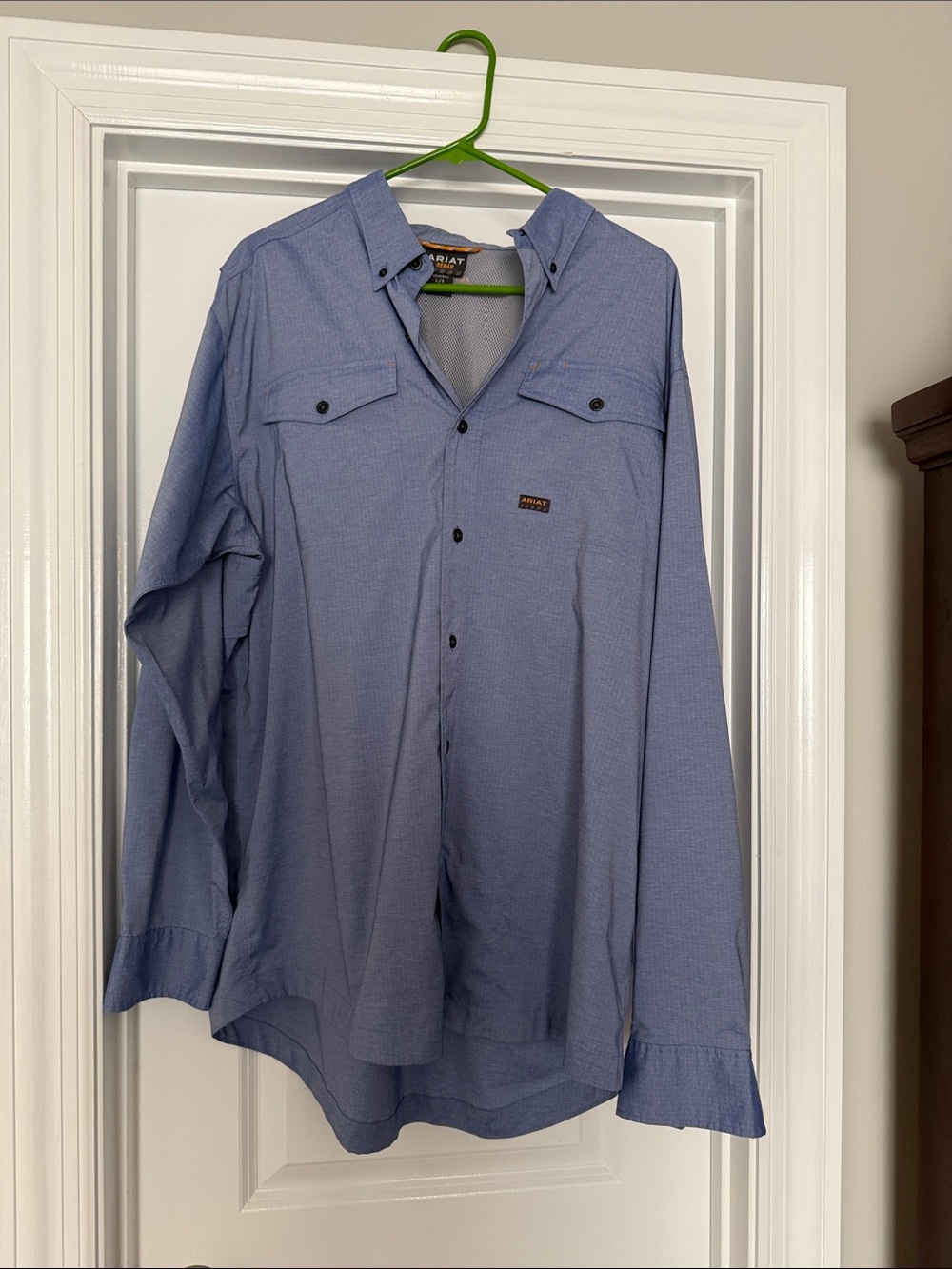Ariat Men's Blue Long-Sleeve Button-Down Shirt